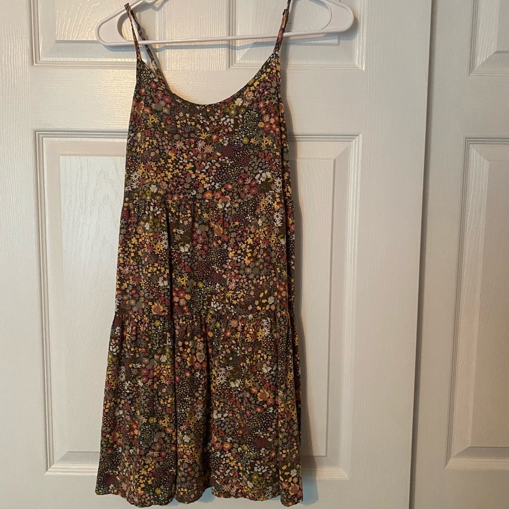 Cute and comfy spaghetti strap floral dress